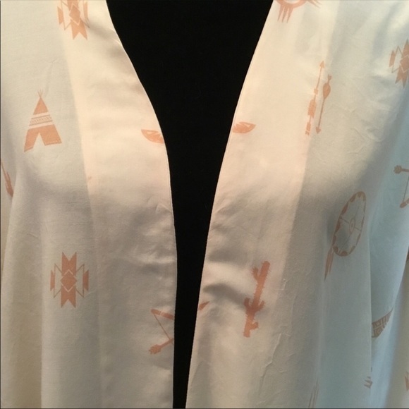 Harlow lightweight Aztec/southwest kimono tan and orange - Picture 6 of 7